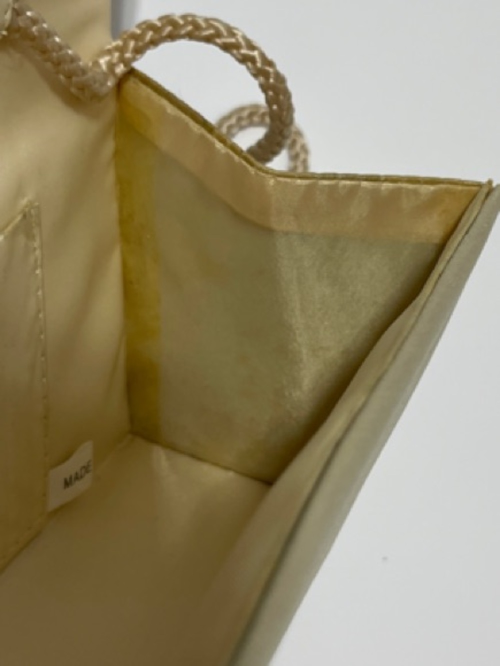 3/$30 Embellished Cream Evening Clutch FLAWS - Picture 9 of 9